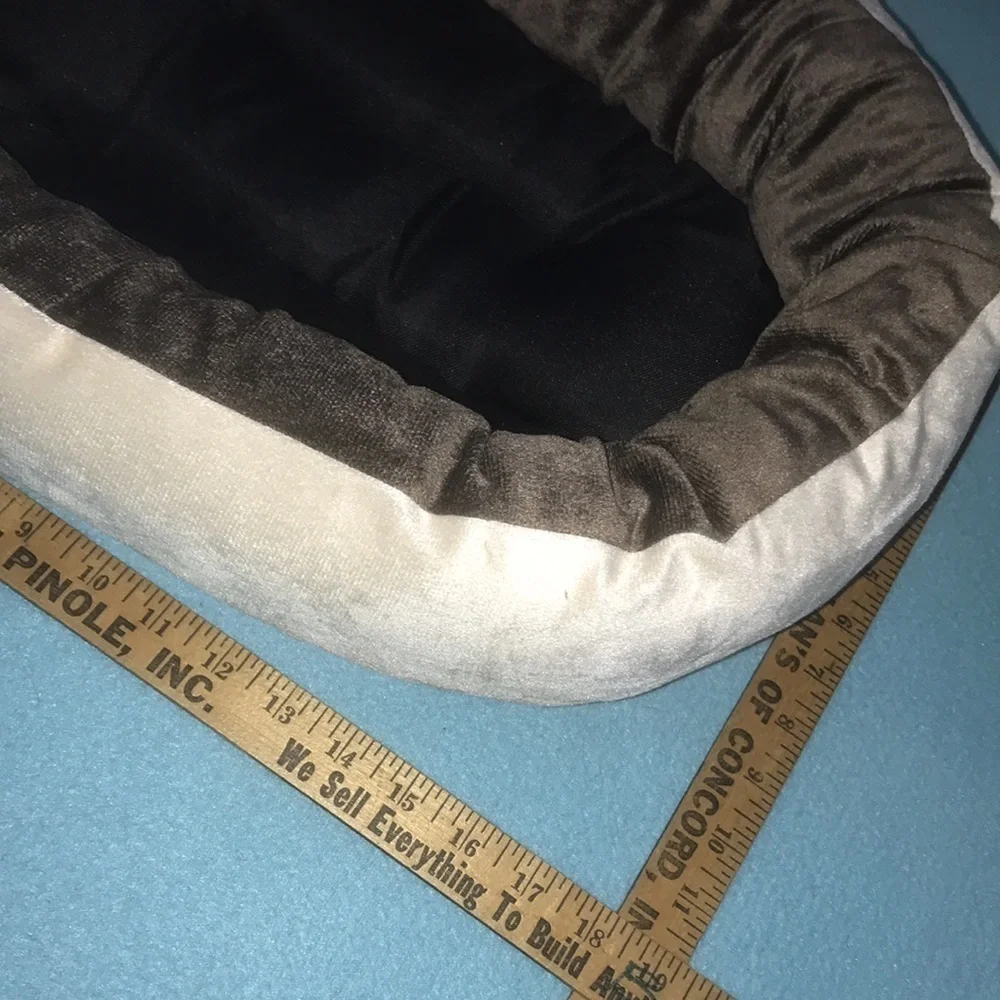 DOSKOCIL Pet Products oval bed dark brown,cream faux micro suede Host Pick🎉🎉